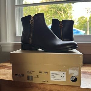 Micheal Kors Lainey Leather Booties Size 8 New In Box 🤩